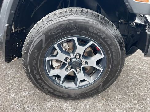 Used 2019 Jeep Wrangler Sport S image 33