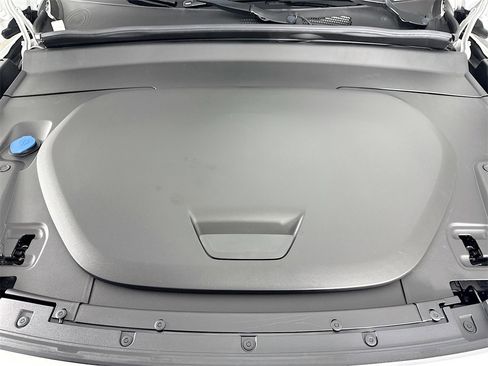 Certified 2023 Volvo XC40 Recharge Ultimate image 31