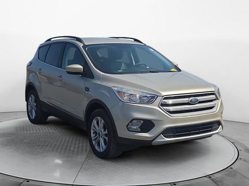 Used 2018 Ford Escape SE FWD image 7