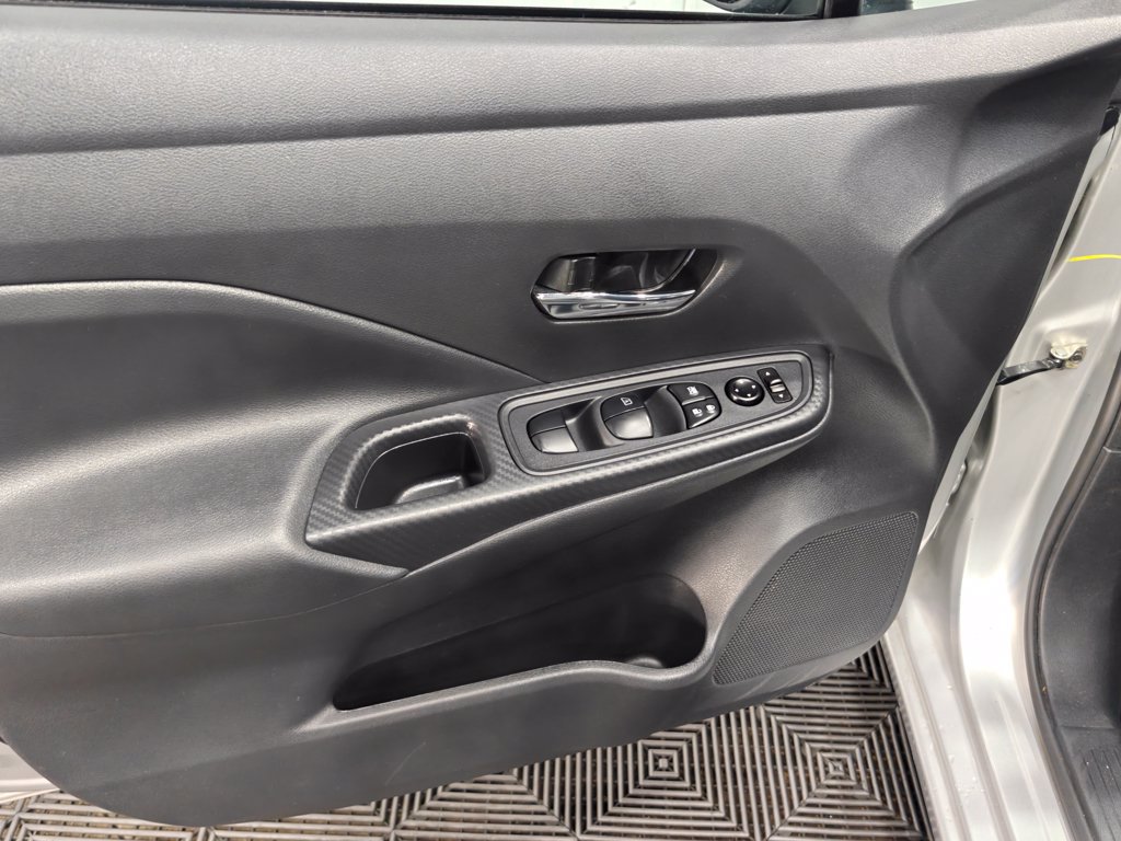 Used 2024 Nissan Versa SV FWD image 31