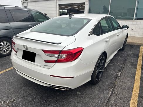 Used 2022 Honda Accord Sport image 3
