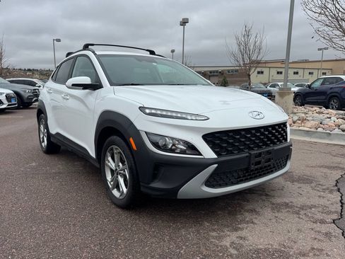 Used 2023 Hyundai Kona SEL w/ Convenience Package image 1