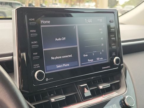 Used 2022 Toyota Corolla Cross XLE FWD image 24