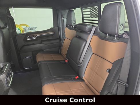 Used 2024 Chevrolet Silverado 1500 High Country AWD/4WD image 12