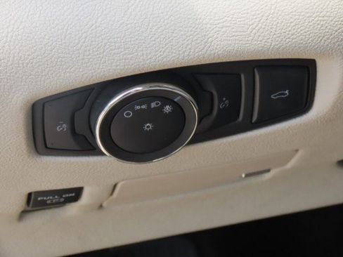 Used 2020 Lincoln Continental Reserve FWD image 23