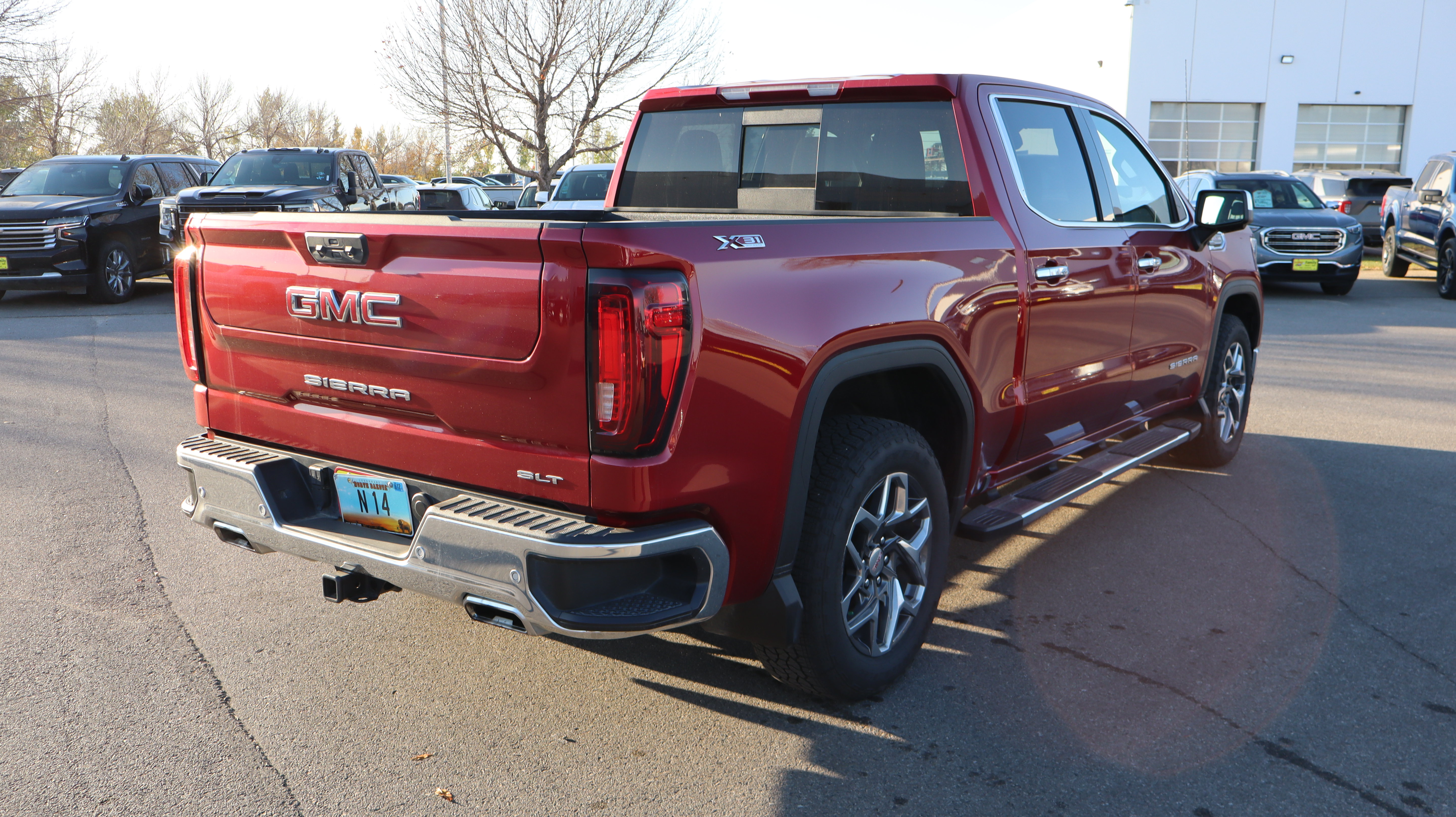 Used 2026 GMC Sierra 1500 SLT w/ SLT Premium Plus Package AWD/4WD image 7