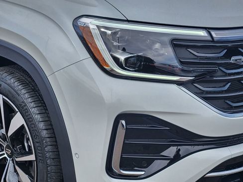 New 2026 Volkswagen Atlas Cross Sport SEL Premium R-Line image 27