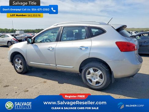 Used 2015 Nissan Rogue S w/ Convenience Package AWD/4WD image 3