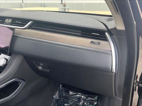 Used 2021 Jaguar F-PACE S image 19