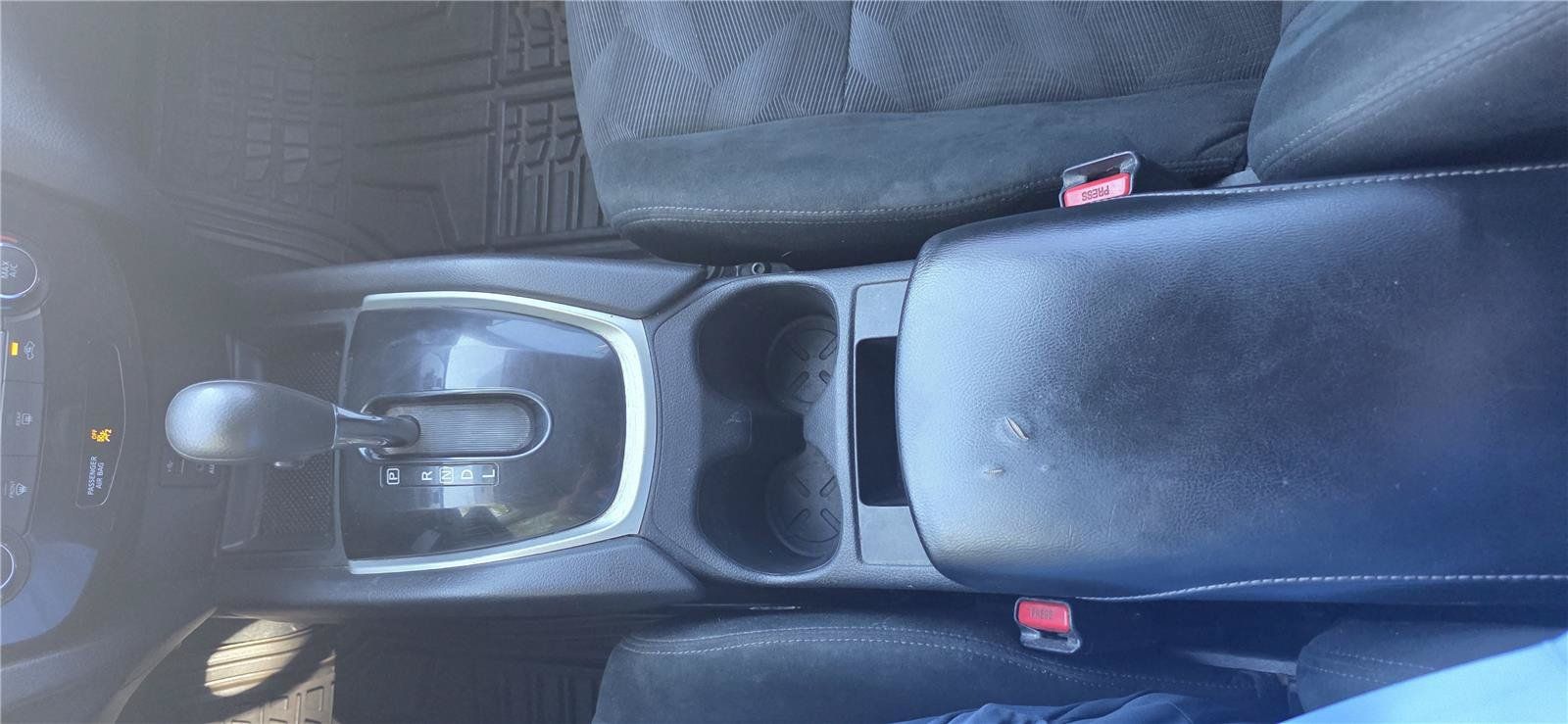 Used 2016 Nissan Rogue S FWD image 18