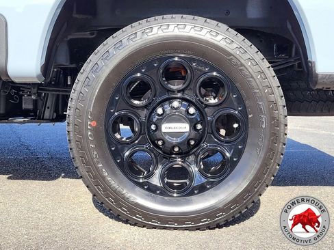 New 2026 Ford F250 Lariat w/ Black Appearance Package image 13