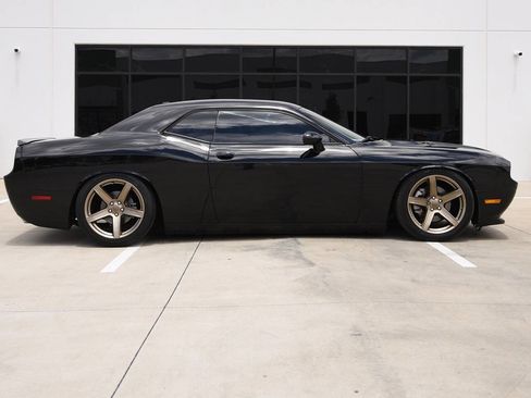 Used 2014 Dodge Challenger R/T w/ R/T Redline Group RWD image 9