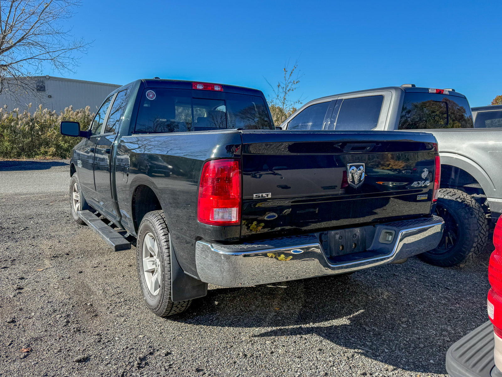 Used 2017 RAM 1500 Classic SLT AWD/4WD image 4