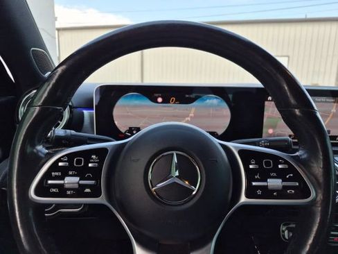 Used 2019 Mercedes-Benz A 220 4MATIC image 25