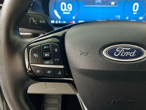 Used 2025 Ford Escape Active w/ Active Premium Tech Pack FWD image 18