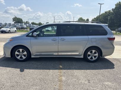 Used 2020 Toyota Sienna LE