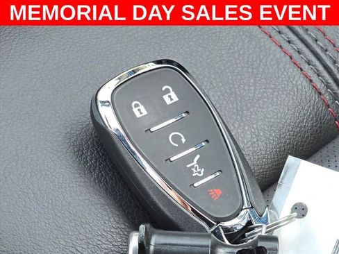 Used 2023 Chevrolet Traverse RS AWD/4WD image 30
