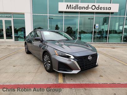 Used 2025 Nissan Altima 2.5 SV
