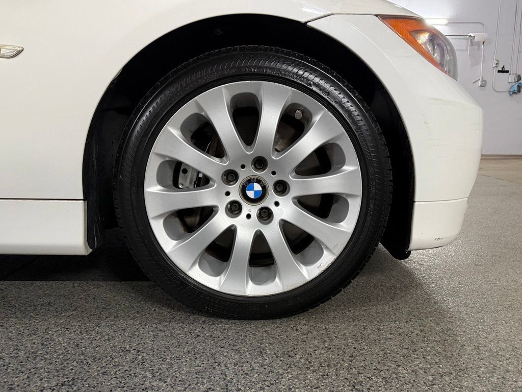 Used 2007 BMW 335xi Sedan AWD/4WD image 6