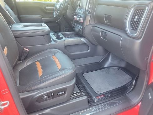 Used 2021 GMC Sierra 1500 AT4 w/ AT4 Preferred Package AWD/4WD image 12