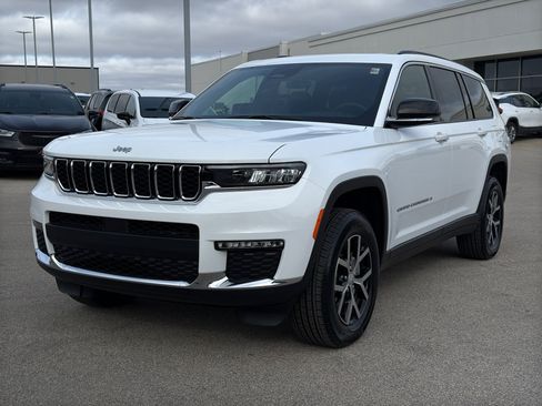 New 2025 Jeep Grand Cherokee L Limited w/ Trailer Tow Package AWD/4WD image 2
