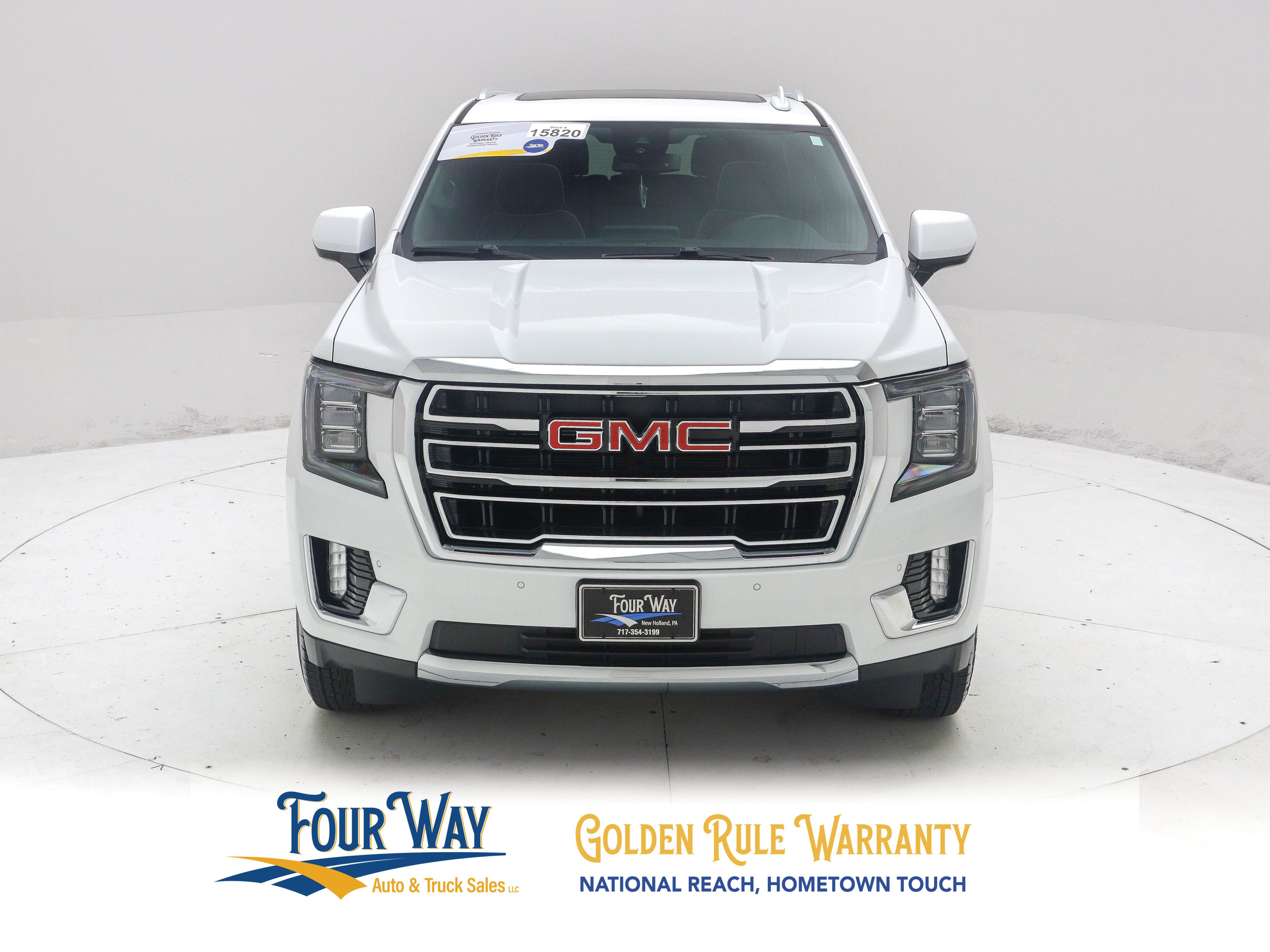 Used 2023 GMC Yukon XL SLT AWD/4WD image 8