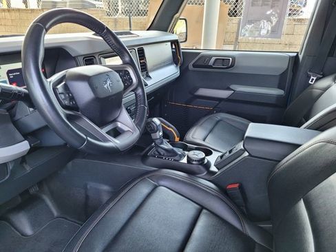 Used 2022 Ford Bronco Badlands image 11