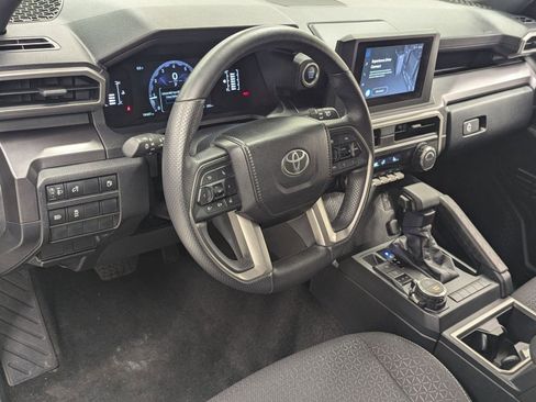 Used 2025 Toyota 4Runner SR5 image 3