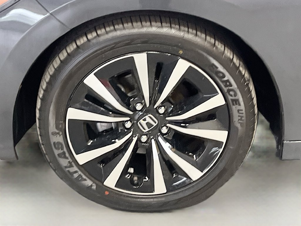 Used 2024 Honda Civic EX image 30