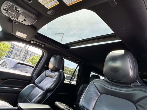 Used 2021 Lincoln Navigator L Reserve RWD image 14