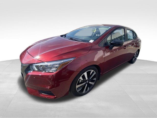 Used 2022 Nissan Versa SR FWD image 2