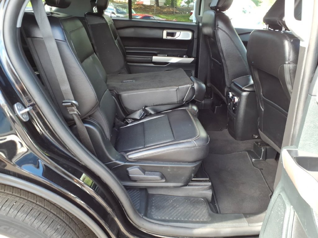 Used 2023 Ford Explorer Limited w/ Limited Technology Package AWD/4WD image 14