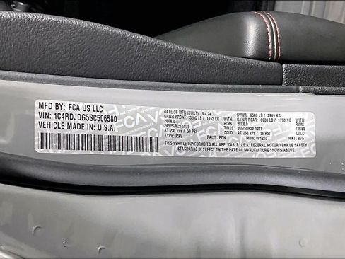 Used 2025 Dodge Durango GT w/ Blacktop Package AWD/4WD image 35