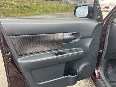 Used 2014 Scion xB image 10