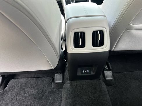 Used 2025 Hyundai Tucson SEL FWD image 29