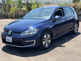 Used 2017 Volkswagen e-Golf SE FWD video 1