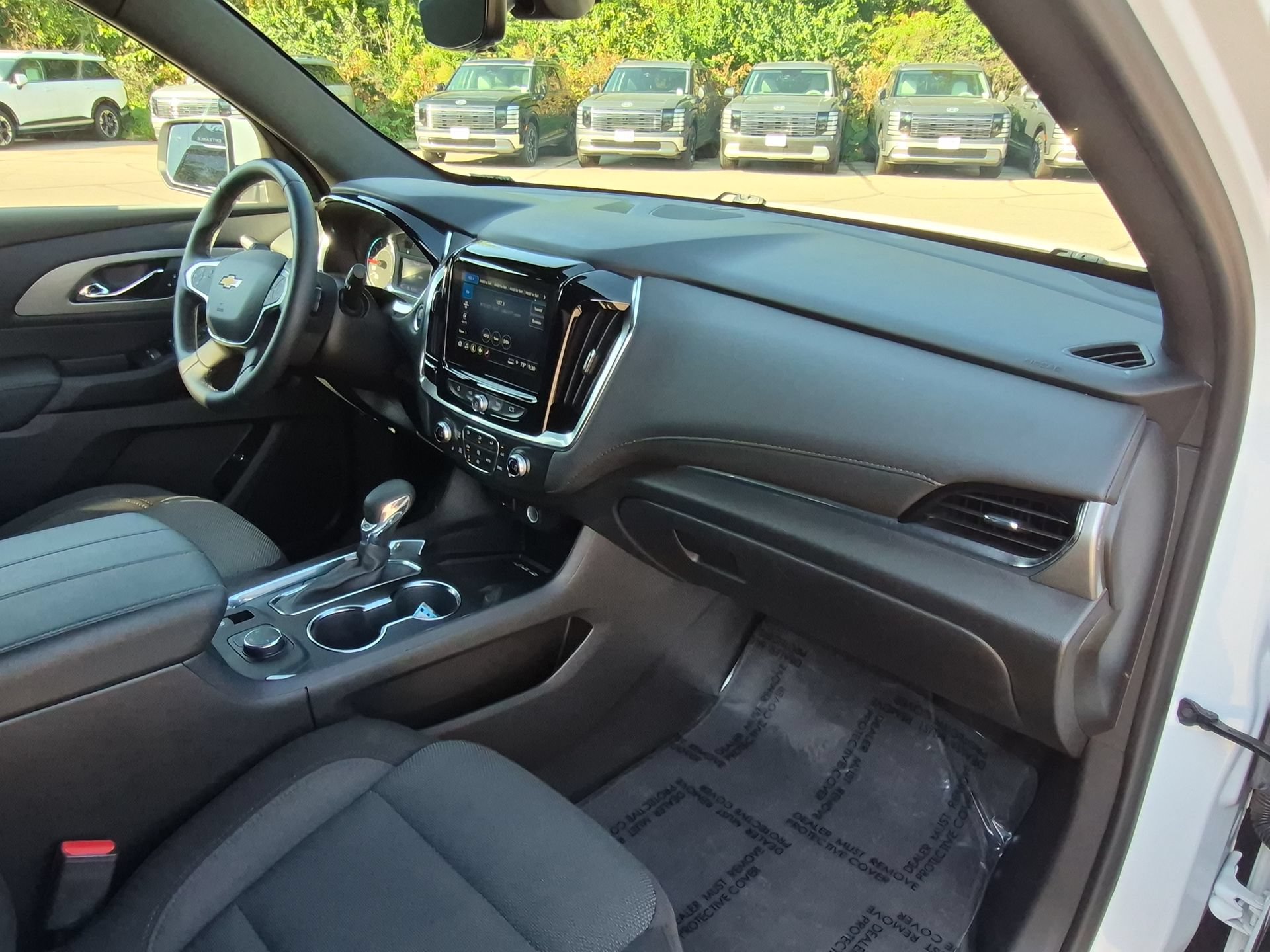 Used 2023 Chevrolet Traverse LT w/ Rear Camera Mirror Package AWD/4WD image 29