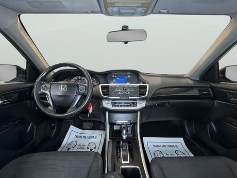Used 2015 Honda Accord Sport image 29