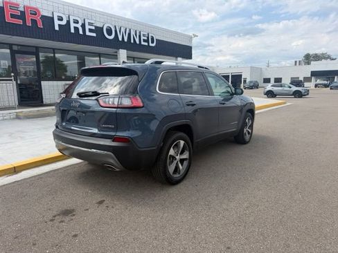 Used 2019 Jeep Cherokee Limited AWD/4WD image 7