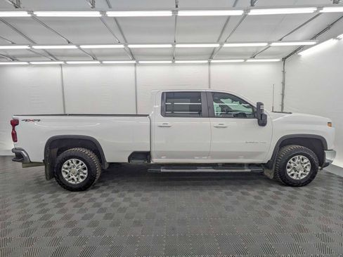 Used 2024 Chevrolet Silverado 3500 LT w/ Convenience Package image 7