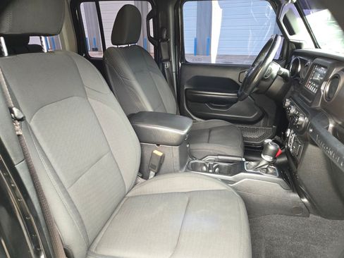Used 2021 Jeep Wrangler Unlimited Sport AWD/4WD image 25