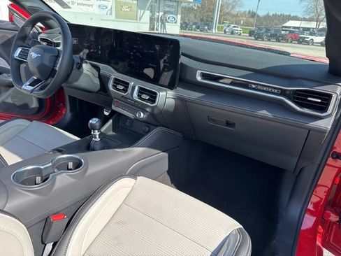 Used 2025 Ford Mustang GT Premium RWD image 29