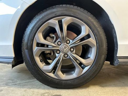 Certified 2023 Honda Accord EX image 11