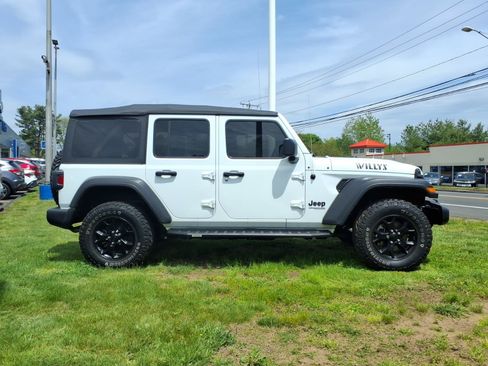 Used 2022 Jeep Wrangler Unlimited Sport AWD/4WD image 4