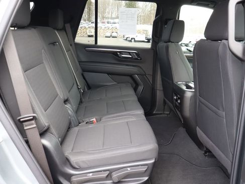 Used 2025 Chevrolet Tahoe LS image 22