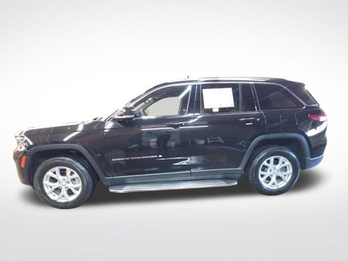 Used 2023 Jeep Grand Cherokee Limited RWD image 4