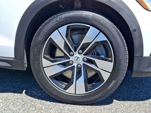 Used 2021 Volvo V60 T5 Cross Country w/ Climate Package AWD/4WD image 8