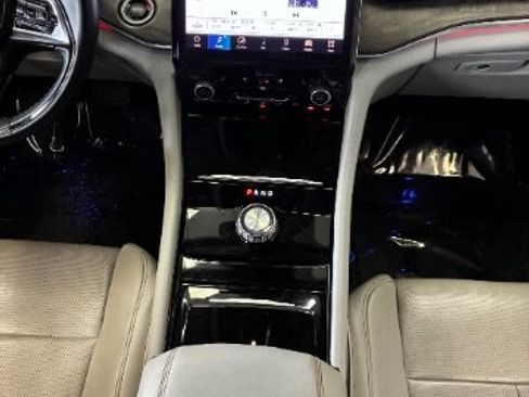 Used 2022 Jeep Grand Cherokee Overland w/ Adv Protech Group III RWD image 18