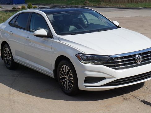 Used 2021 Volkswagen Jetta SE FWD image 7