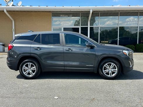Used 2021 GMC Terrain SLE FWD image 9
